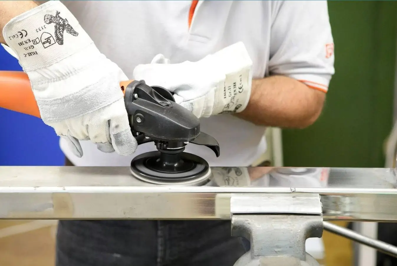 La tua smerigliatrice non funziona più? Ecco la prima cosa da controllare per aggiustarla subito