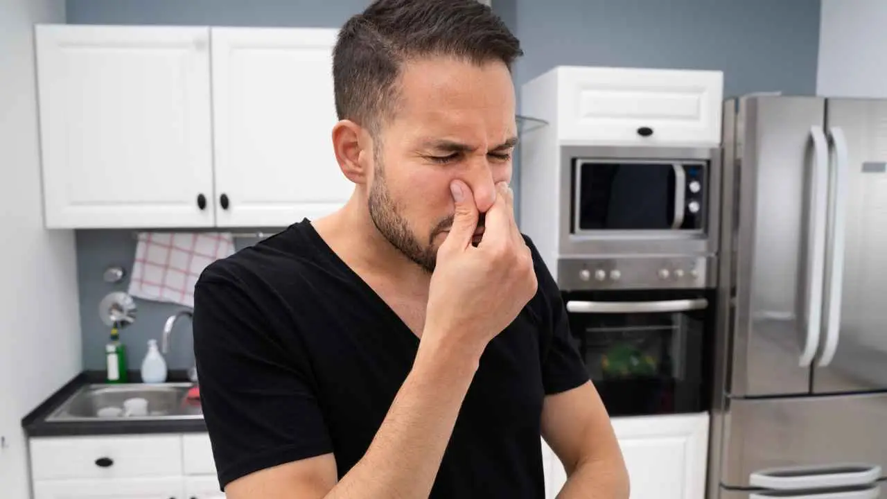 Cattivo odore persistente in una stanza? Ecco il trucco per eliminarlo in pochi minuti