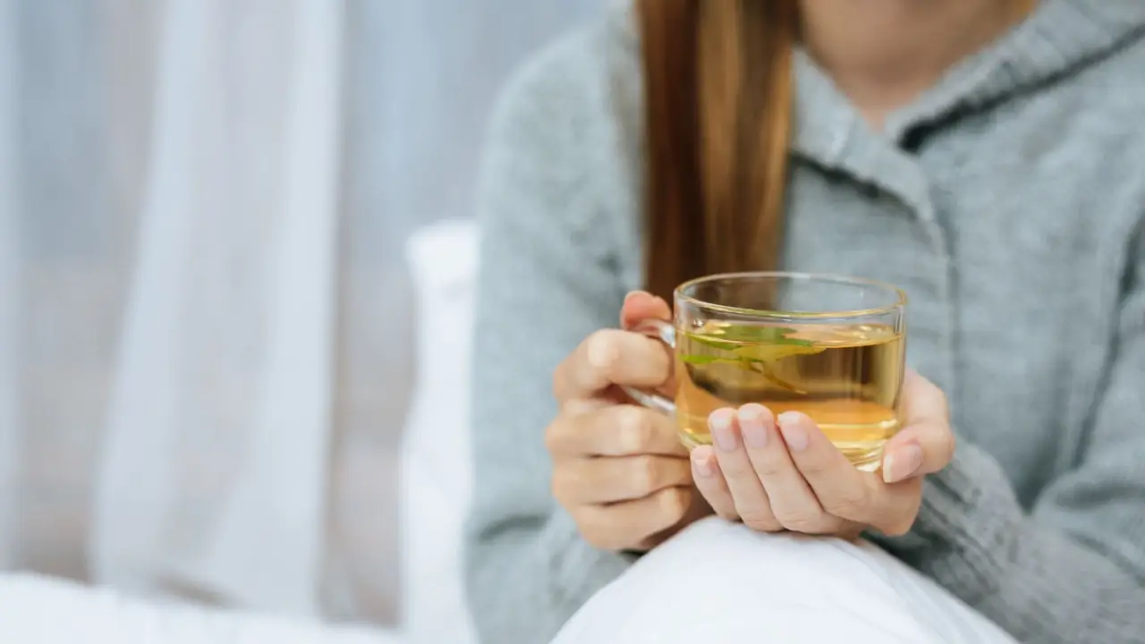 Tisane drenanti e pressione: quando assumerle per non avere effetti indesiderati