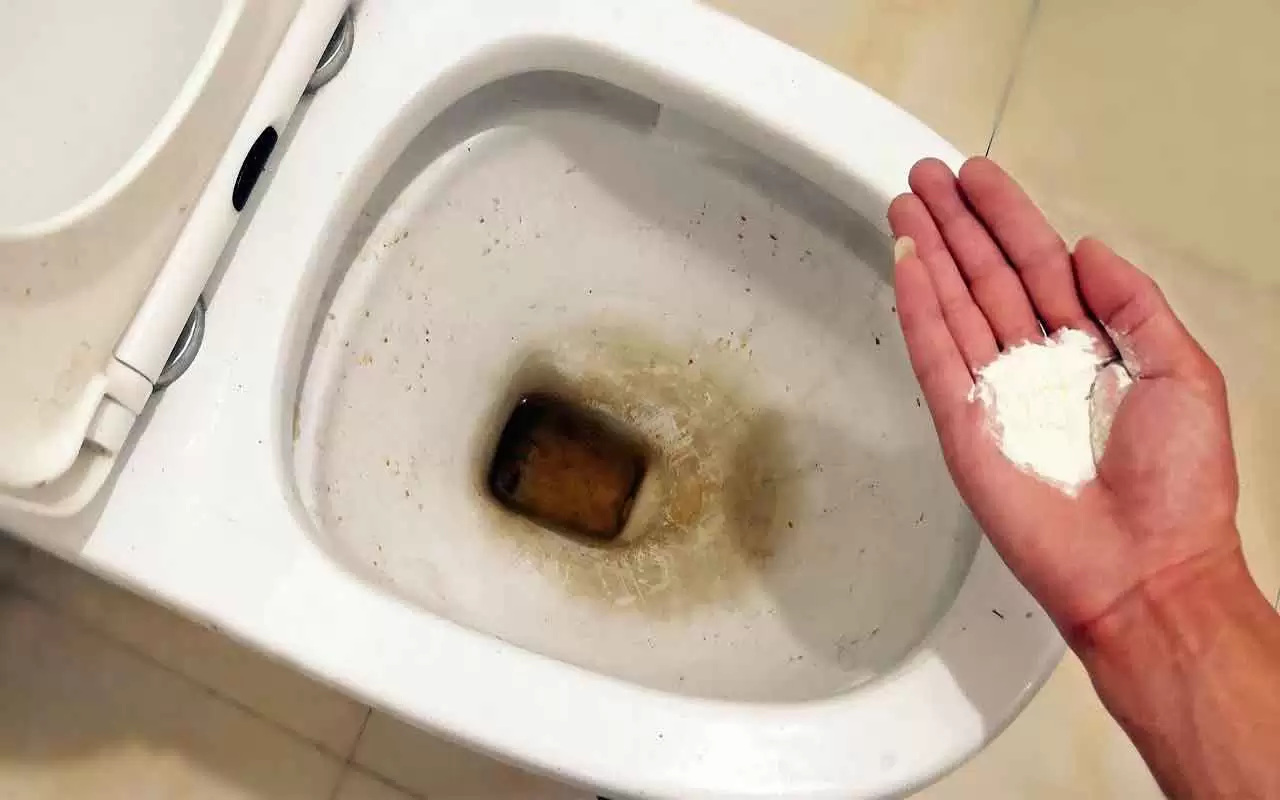 Come eliminare la puzza di fogna dal bagno