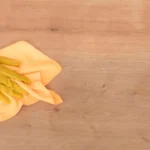 Come pulire i pannelli in legno senza rovinarli